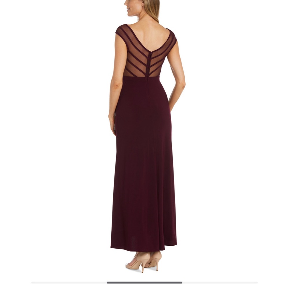 NWT mesh sleeved gown in wine color